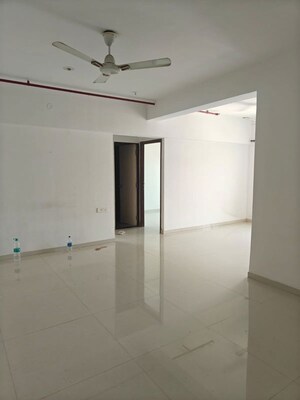 2 BHK Apartment For Rent in Mayfair The View, Vikhroli West