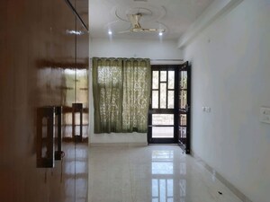 2 BHK Builder Floor For Rent in Sector 57