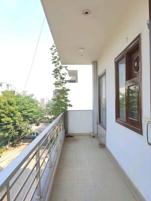 Balcony in 2 BHK Builder Floor at Sector 57 – for Rent