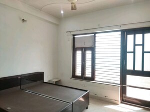 Room in 2 BHK Builder Floor at Sector 57 – for Rent