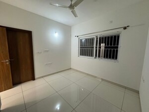 Room in 3.5 BHK Apartment at Avalon Park At The Prestige City, Sarjapur Road – for Rent