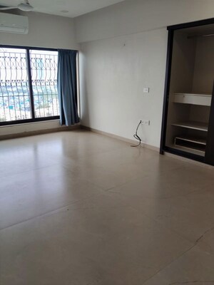 Room in 3 BHK Apartment at Basant Apartment Cuffe Parade, Cuffe Parade – for Rent