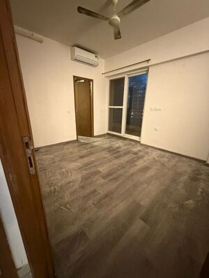 Bedroom in 3.5 BHK Apartment at ABA Ivy County, Sector 75 – for Rent