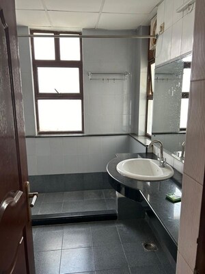 Bathroom in 3 BHK Apartment at Vipul Belmonte, Sector 53 – for Rent