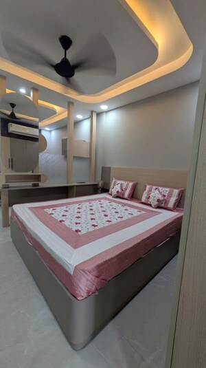Bedroom in 1 BHK Builder Floor at Sector 46 – for Rent