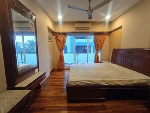 Bedroom in 2 BHK Apartment at Diamond Garden, Chembur – for Rent