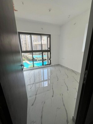1 BHK Apartment For Rent in Roswalt Ray, Dahisar East