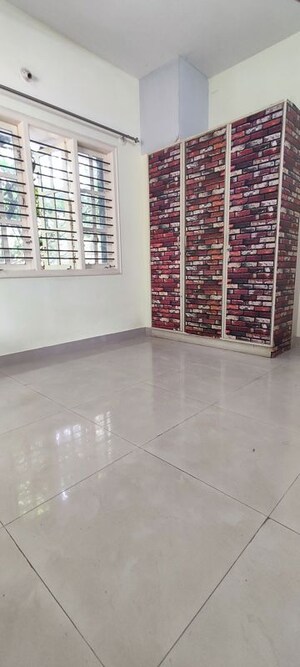 Room in 3 BHK Builder Floor at Btm Layout – for Rent