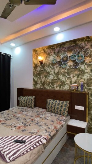 Bedroom in Studio Apartment at Gaur City Center, Sector 4 Greater Noida – for Rent