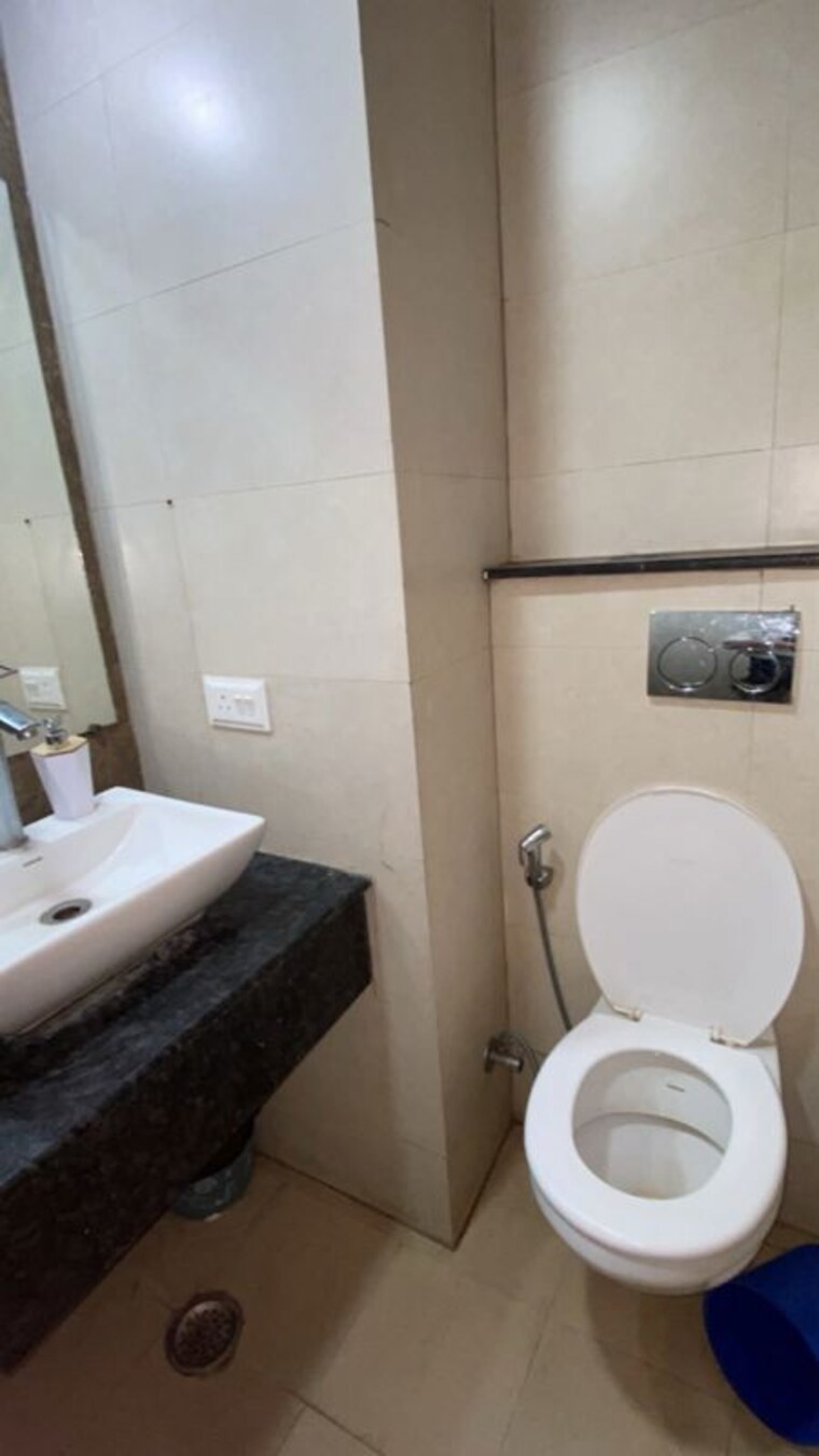 Bathroom, gaur-city-center Studio 580 Sq.Ft. Apartment In Sector 4 Greater Noida Greater Noida 10758649