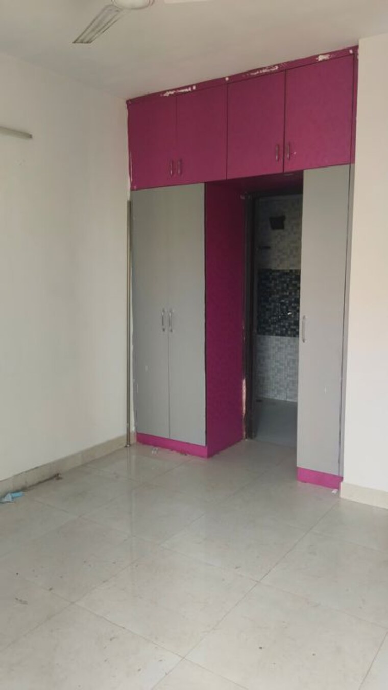 Room, signature-global-andour-height 2 Bedroom 600 Sq.Ft. Apartment In Sector 71 Gurgaon 10758686