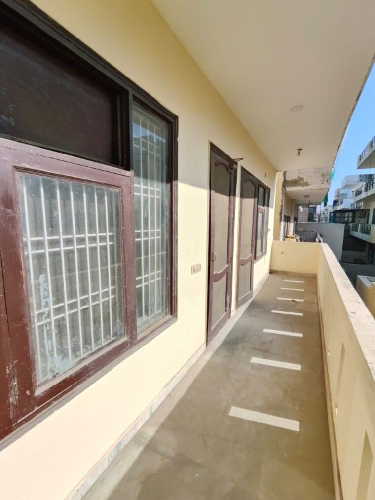 Balcony, sector 14 2 Bedroom 1622 Sq.Ft. Independent House In Sector 14 Gurgaon 10758690