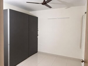 Room in 2 BHK Apartment at Prestige Primrose Hills, Banashankari 6th Stage – for Rent