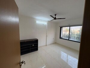 Room in 1 BHK Apartment at Samarth Enclave, Andheri East – for Rent