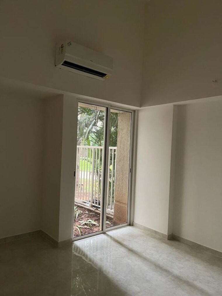 Room, lodha-amara 1.5 Bedroom 550 Sq.Ft. Apartment In Kolshet Road Thane 10758726