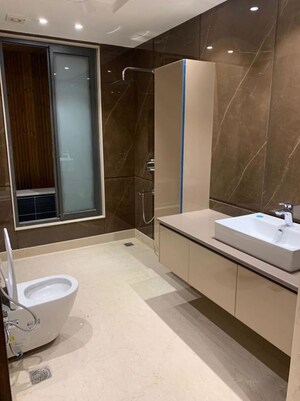 Bathroom in 4 BHK Builder Floor at DLF The Grove, Sector 54 – for Rent