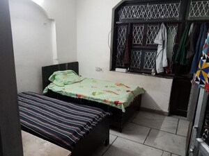 Bedroom in  Pg at Subhash Nagar – for Rent