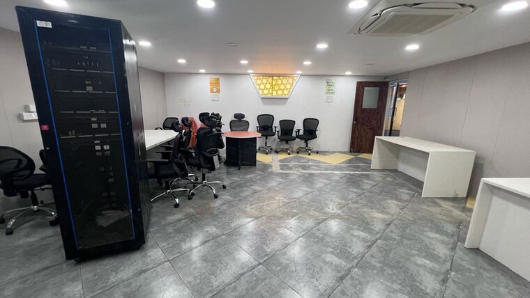  Parking, jubilee hills Commercial Office Space in IT/SEZ 7000 Sq.Ft. In Jubilee Hills Hyderabad 10758745