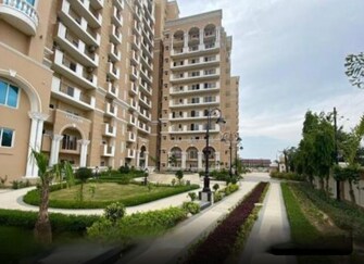 4 BHK +Apartment For Rent in Purvanchal Kings Court in Gomti Nagar, Lucknow