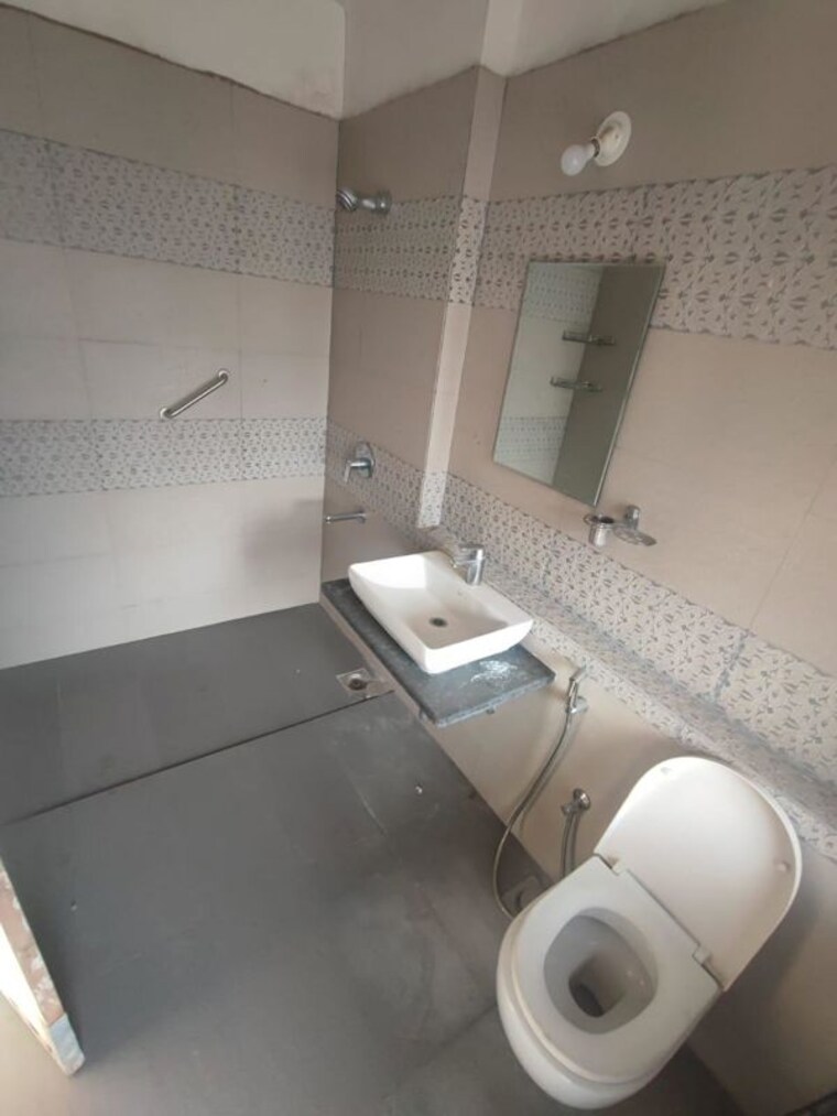 Bathroom, sai-krupa-hill-view 4 Bedroom 3900 Sq.Ft. Apartment In Kharghar Navi Mumbai 10758791