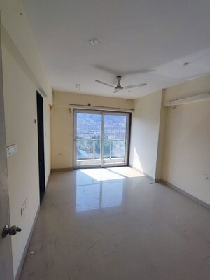 Room in 4 BHK Apartment at Sai Krupa Hill View, Kharghar – for Sale