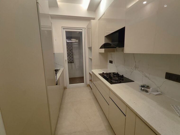 Kitchen, raj-one-good-earth 3 Bedroom 1616 Sq.Ft. Apartment In Sector 71 Gurgaon 10758812