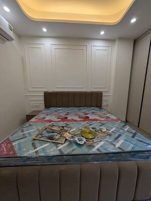 Bedroom in 3 BHK Builder Floor at Sector 52 – for Rent