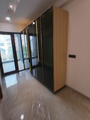 Furnished Amenities in 4 BHK Builder Floor at Sector 31 – for Sale