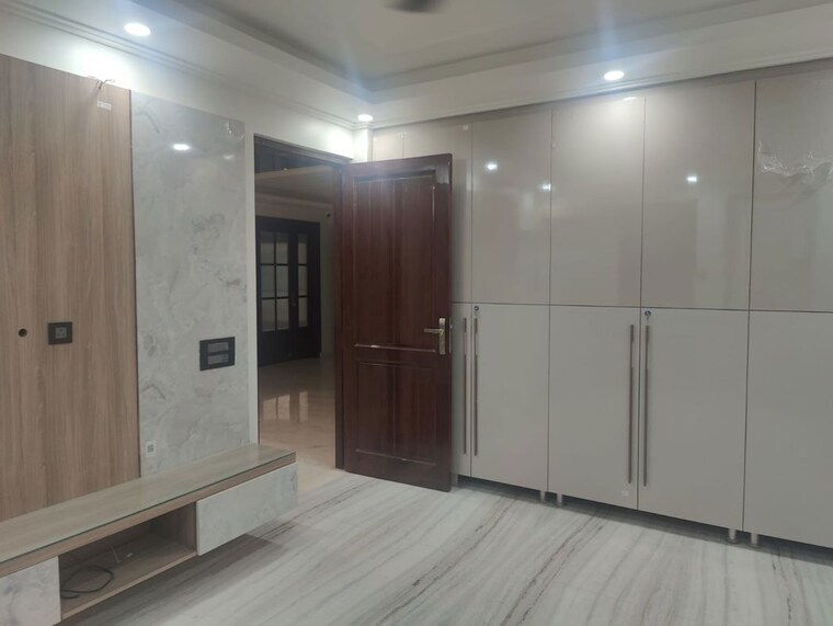 Room, sector 52 3 Bedroom 2200 Sq.Ft. Builder Floor In Sector 52 Gurgaon 10758824