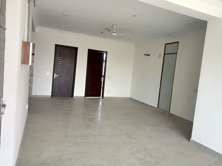 Room, sector 52 3 Bedroom 2300 Sq.Ft. Builder Floor In Sector 52 Gurgaon 10758831
