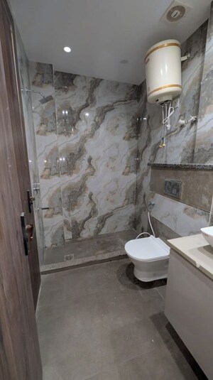 Bathroom in 2 BHK Builder Floor at Sector 42 – for Rent