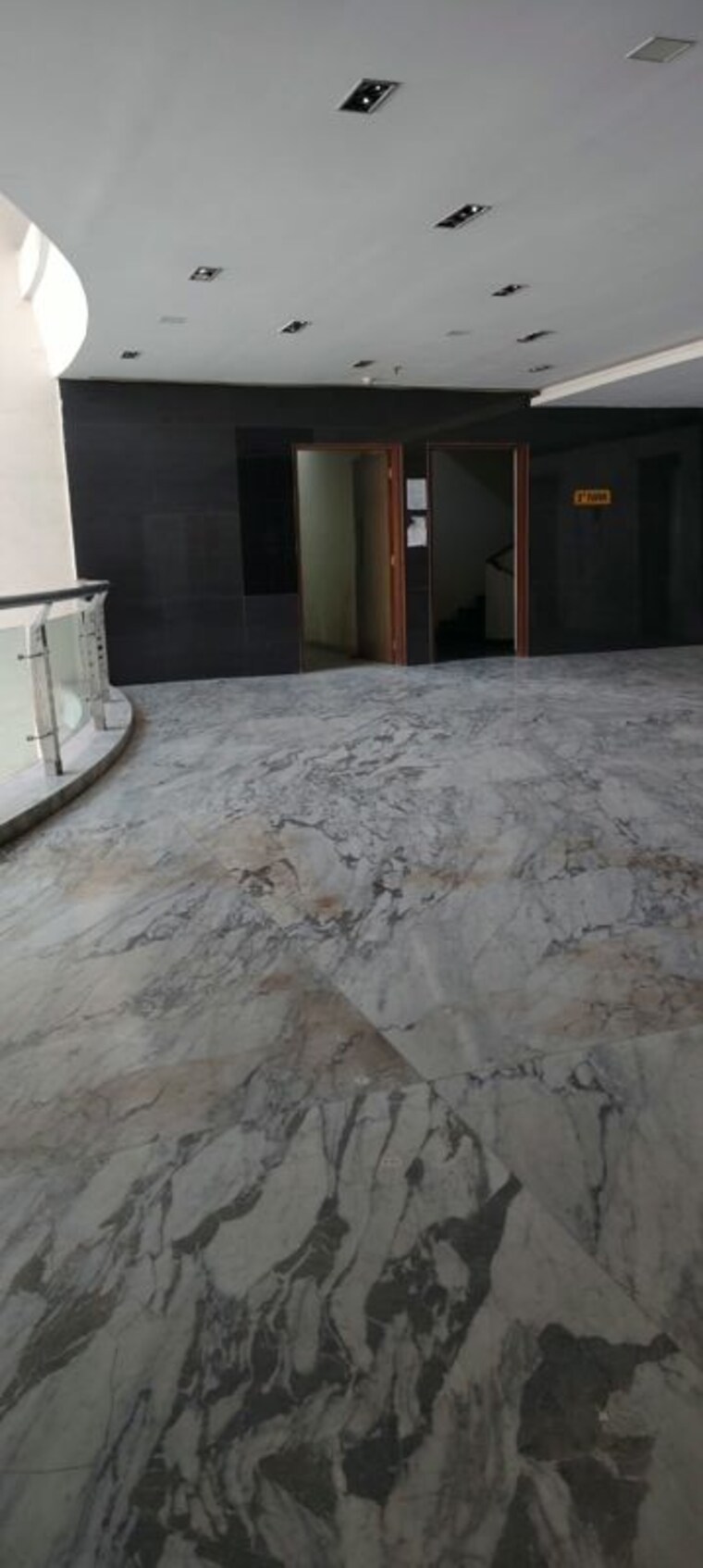 Room, pinnacle-corporate-park Commercial Office Space 1000 Sq.Ft. In Santacruz East Mumbai 10758786
