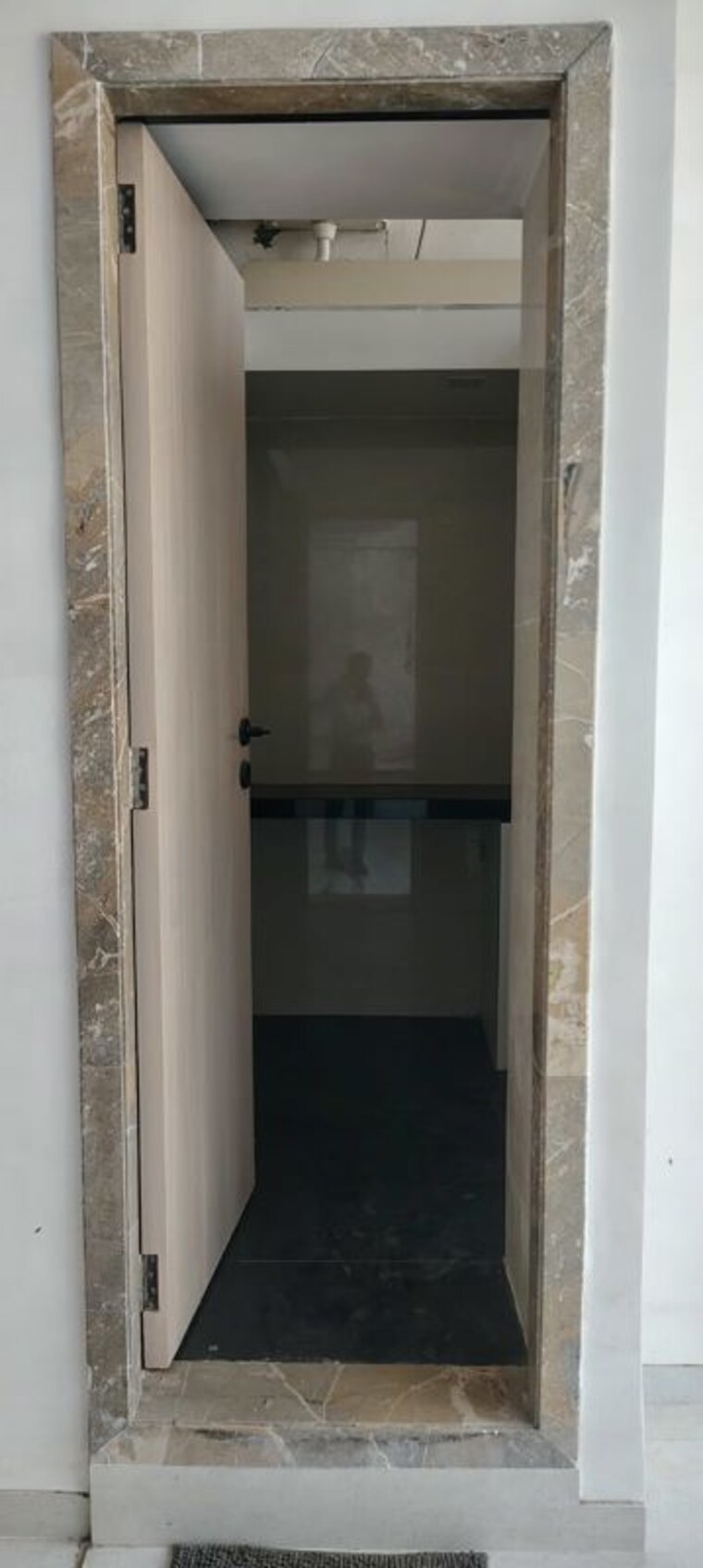 Bathroom, pinnacle-corporate-park Commercial Office Space 1000 Sq.Ft. In Santacruz East Mumbai 10758786