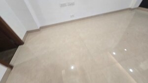 Room in 3 BHK Builder Floor at Sector 57 – for Rent