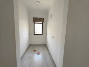 Building Lobby in 3 BHK Builder Floor at Sector 55 – for Rent