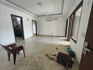 Bedroom in 3 BHK Builder Floor at Sector 55 – for Rent
