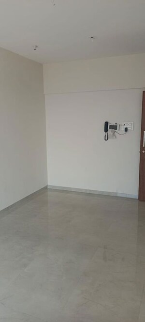 Room in 1 BHK Apartment at Vaibhavlaxmi Queens Avenue, Chembur – for Rent