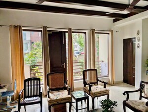 Living Room in 2 BHK Builder Floor at Sector 57 – for Rent