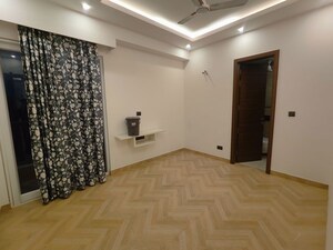 Bedroom in 3 BHK Builder Floor at Sector 57 – for Rent