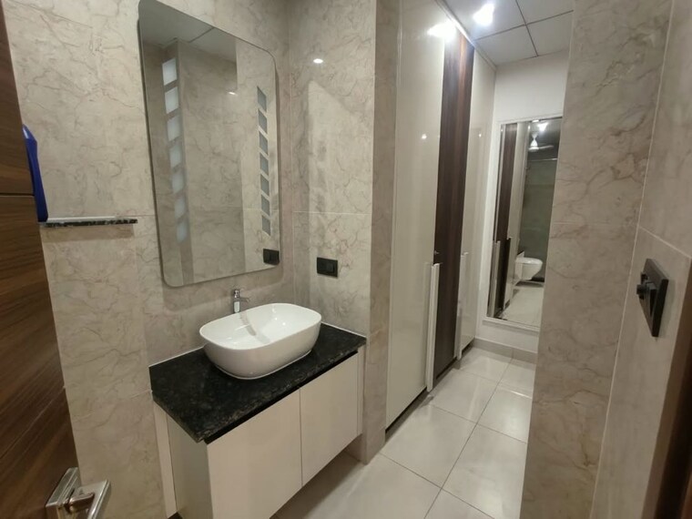 Bathroom, sector 57 3 Bedroom 2250 Sq.Ft. Builder Floor In Sector 57 Gurgaon 10758894