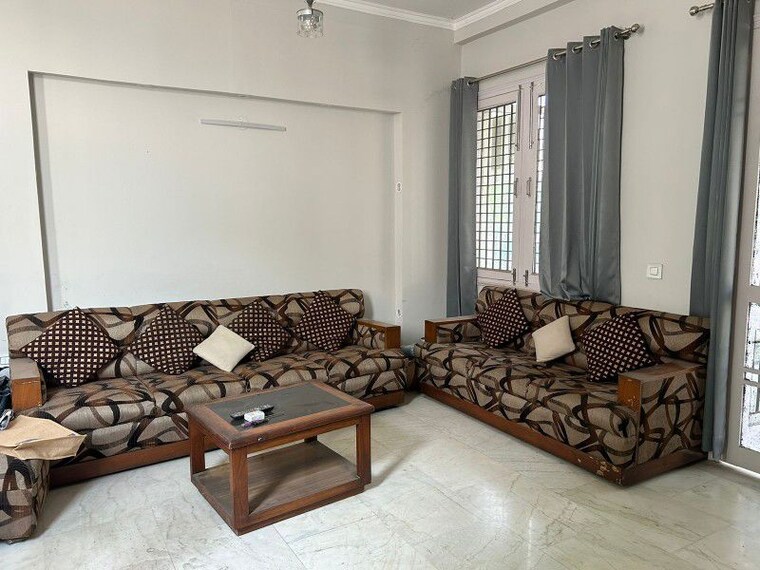 Living Room, sector 14 2 Bedroom 1299 Sq.Ft. Independent House In Sector 14 Gurgaon 10758891