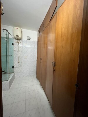 Building Lobby in 6 BHK Independent House at Sector 36 – for Rent