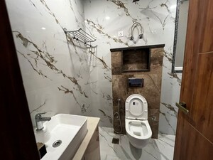 Bathroom in 2 BHK Builder Floor at Sector 52 – for Rent