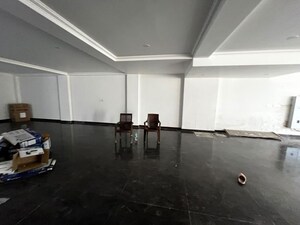 Room in 2 BHK Builder Floor at Sector 52 – for Rent