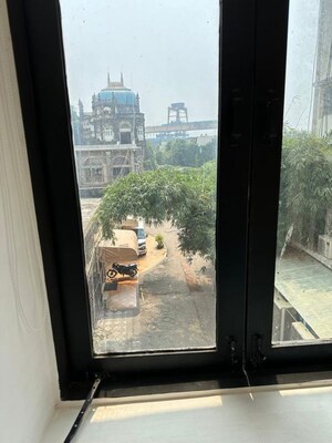   Office Space at Haji Ali – for Rent