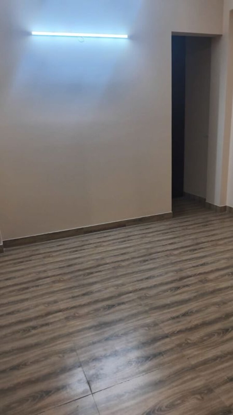 Room, unitech-south-city-ii 4 Bedroom 1800 Sq.Ft. Builder Floor In Sector 50 Gurgaon 10758964