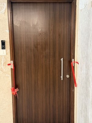 Furnished Amenities in 2 BHK Apartment at Kalpataru Vivant, Jogeshwari East – for Rent