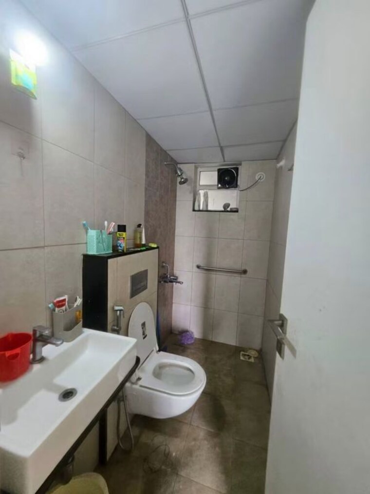 Bathroom, godrej-hillside 2 Bedroom 750 Sq.Ft. Apartment In Mahalunge Pune 10758978