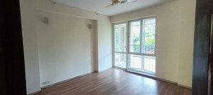 Room in 3 BHK Apartment at Unitech Fresco, Sector 50 – for Rent