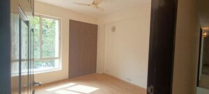 Room in 3 BHK Apartment at Unitech Fresco, Sector 50 – for Rent